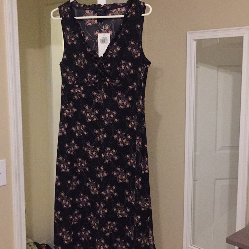 Black sleeveless dress with pink print, L
